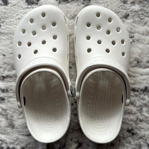 Crocs size 6